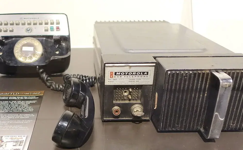 Kiedy wynaleziono telefon? Fascynująca historia jego powstania