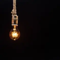 Kto wynalazł światło? Odkryj tajemnice elektrycznej żarówki