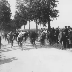 Kto wynalazł rower? Historia, która zmieniła świat transportu