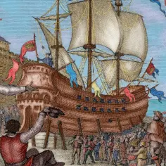 Ludzie żegnają statek, który wyrusza w podróż. Czy magellan opłynął świat? To pytanie towarzyszy tej scenie.