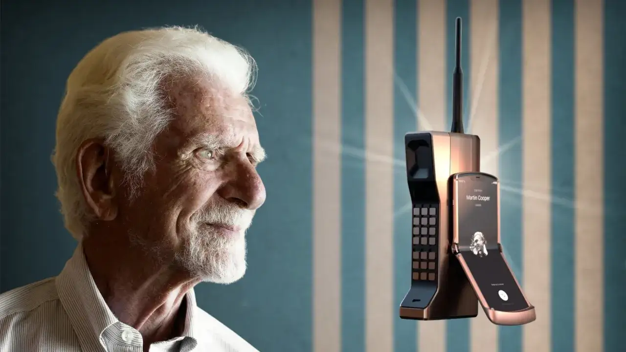 Martin Cooper, który wymyślił telefon komórkowy, patrzy na swoje dzieło – od cegły po smartfon.