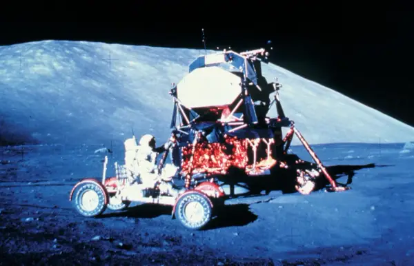 Lądowanie na Księżycu - Prawda o misjach Apollo i Luna
